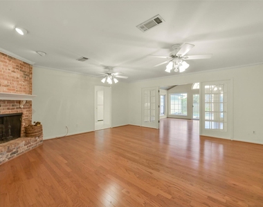 110 Ridgemont Drive - Photo Thumbnail 27