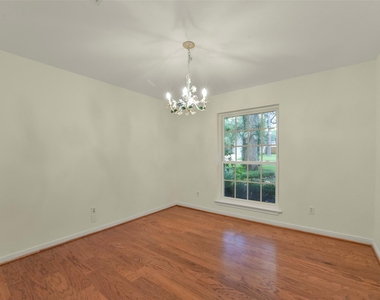 110 Ridgemont Drive - Photo Thumbnail 21