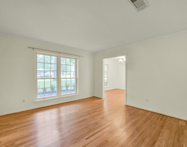 110 Ridgemont Drive - Photo Thumbnail 30