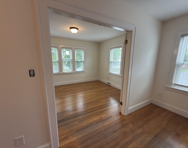 573 Spruce - Photo Thumbnail 11