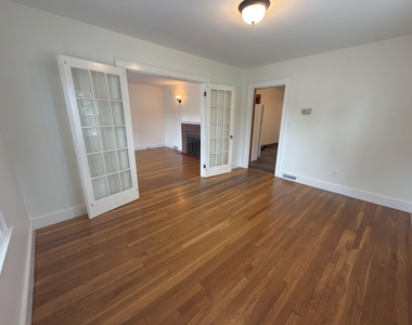 573 Spruce - Photo Thumbnail 10