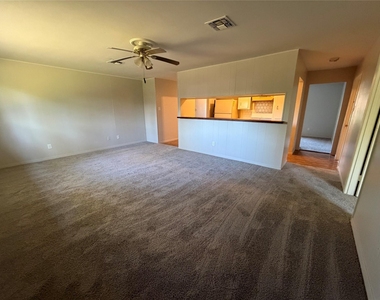 3310 Forest Glen Street - Photo Thumbnail 2