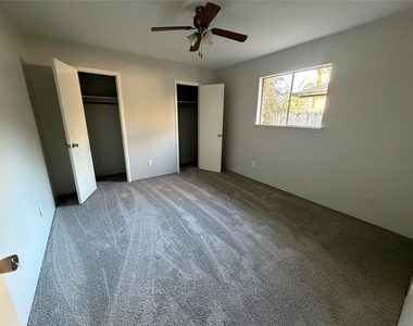 3310 Forest Glen Street - Photo Thumbnail 13