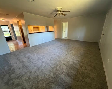 3310 Forest Glen Street - Photo Thumbnail 3