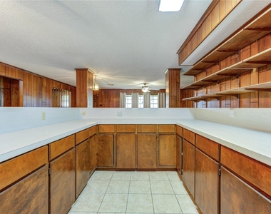 4704 1st Street - Photo Thumbnail 17