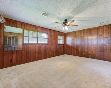4704 1st Street - Photo Thumbnail 25