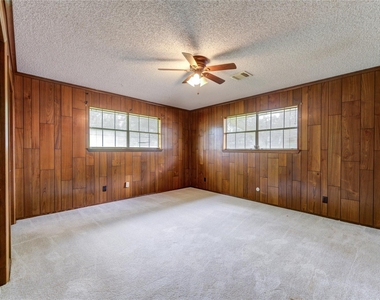 4704 1st Street - Photo Thumbnail 30