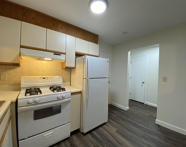 383 Huse - Photo Thumbnail 5