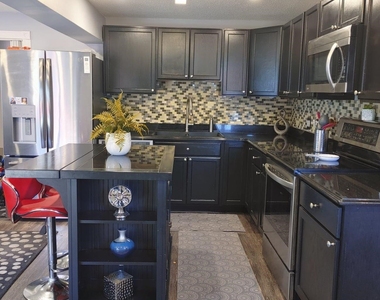 182 Plaistow - Photo Thumbnail 1