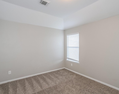 16318 Autumn Leigh Drive - Photo Thumbnail 10