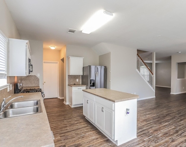 16318 Autumn Leigh Drive - Photo Thumbnail 6