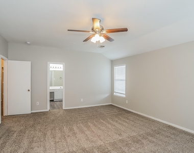 16318 Autumn Leigh Drive - Photo Thumbnail 8