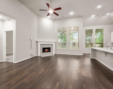 150 Mayfield Drive - Photo Thumbnail 9