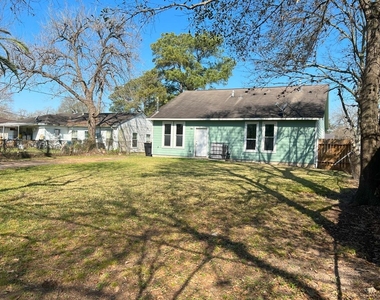 5030 Marietta Lane - Photo Thumbnail 2
