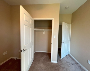 5030 Marietta Lane - Photo Thumbnail 14