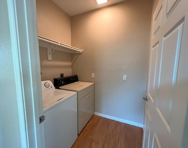 5030 Marietta Lane - Photo Thumbnail 11