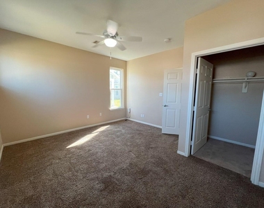 5030 Marietta Lane - Photo Thumbnail 7