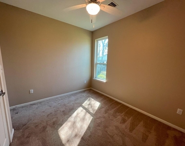 5030 Marietta Lane - Photo Thumbnail 15