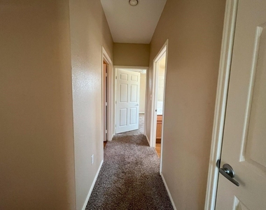 5030 Marietta Lane - Photo Thumbnail 12