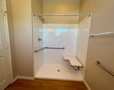 5030 Marietta Lane - Photo Thumbnail 4