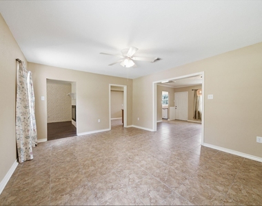 14906 Quaking Aspen Drive - Photo Thumbnail 4