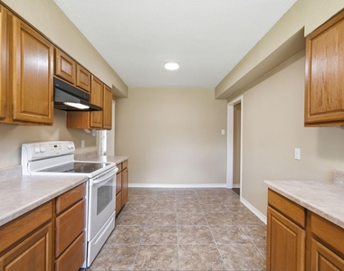 14906 Quaking Aspen Drive - Photo Thumbnail 10
