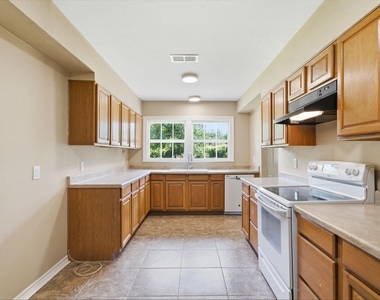 14906 Quaking Aspen Drive - Photo Thumbnail 12