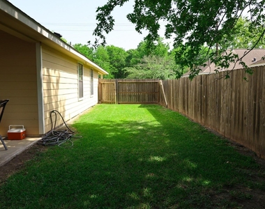 2514 Lee Street - Photo Thumbnail 25
