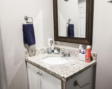 2514 Lee Street - Photo Thumbnail 23
