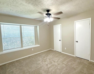 21314 Highland Knolls Drive - Photo Thumbnail 3