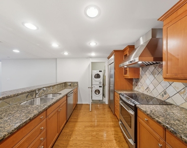 914 Main Street - Photo Thumbnail 4