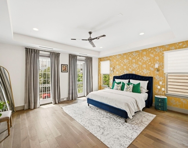 523 W 25th Street - Photo Thumbnail 10