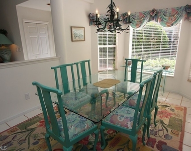 8437 Abbington Circle - Photo Thumbnail 3