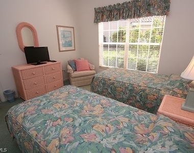 8437 Abbington Circle - Photo Thumbnail 9