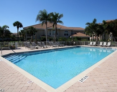 8437 Abbington Circle - Photo Thumbnail 16