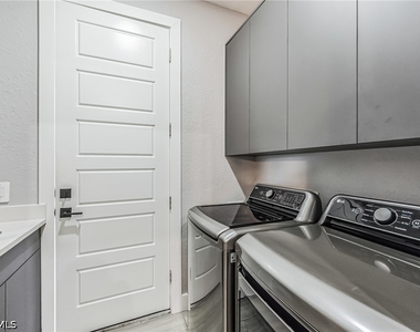 4618 Catalina Lane - Photo Thumbnail 32