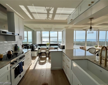 5550 Heron Point Drive - Photo Thumbnail 2
