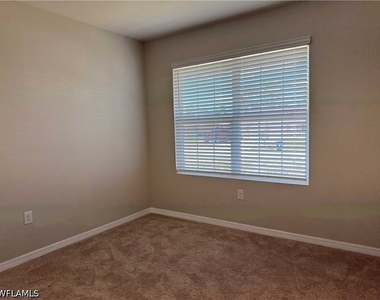 18661 Miami Boulevard - Photo Thumbnail 12