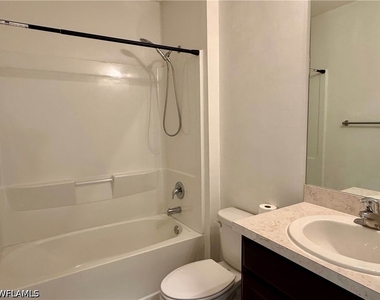 18661 Miami Boulevard - Photo Thumbnail 14