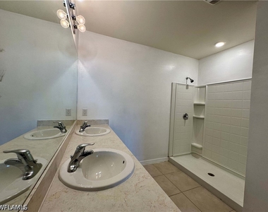 18661 Miami Boulevard - Photo Thumbnail 17