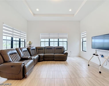 4806 Frattina Street - Photo Thumbnail 10