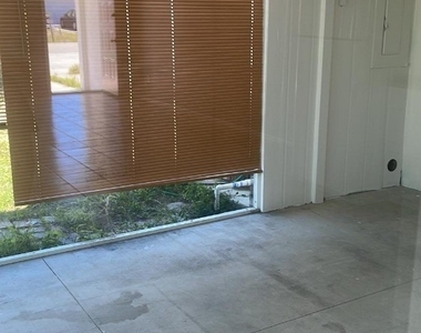 17377 Ithaca Drive - Photo Thumbnail 3