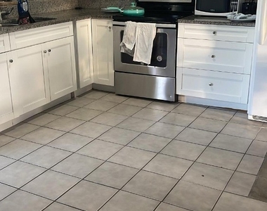 17377 Ithaca Drive - Photo Thumbnail 2