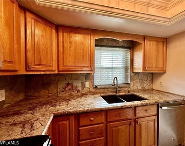 5467 Rattlesnake Hammock Road - Photo Thumbnail 7