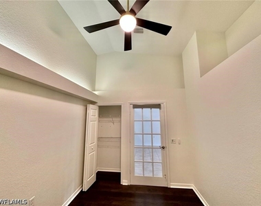 25735 Lake Amelia Way - Photo Thumbnail 16