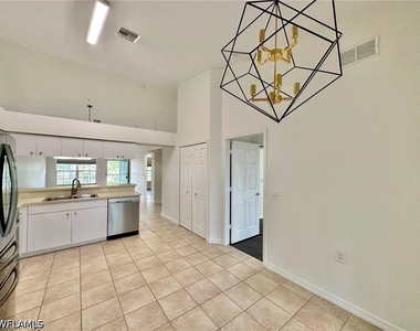 25735 Lake Amelia Way - Photo Thumbnail 7