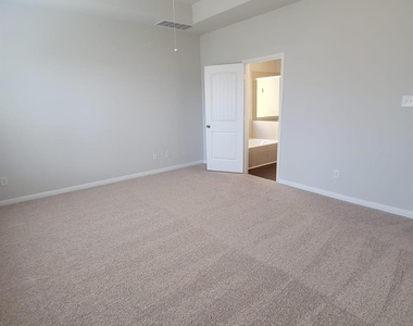 4325 Mcgregor Bluff Lane - Photo Thumbnail 8