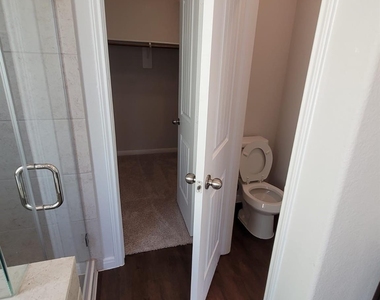 4325 Mcgregor Bluff Lane - Photo Thumbnail 11