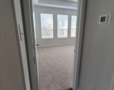 4325 Mcgregor Bluff Lane - Photo Thumbnail 7