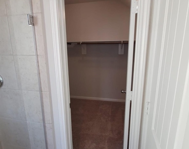 4325 Mcgregor Bluff Lane - Photo Thumbnail 15
